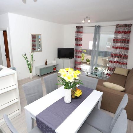 Apartman Petra Makarska Exterior photo
