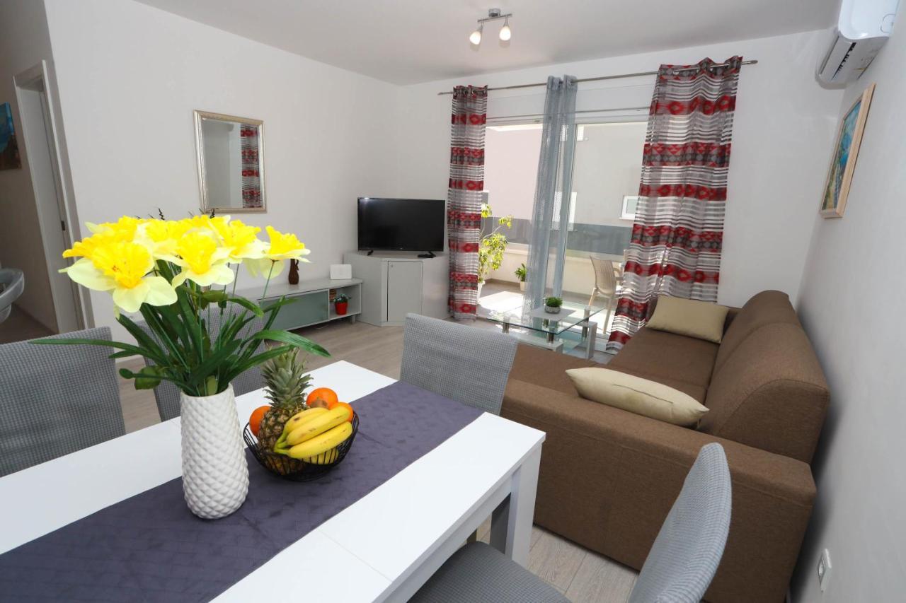 Apartman Petra Makarska Exterior photo
