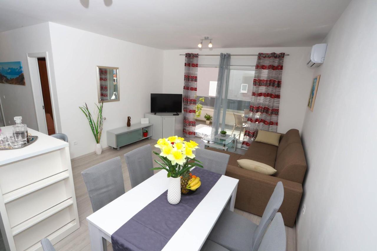 Apartman Petra Makarska Exterior photo