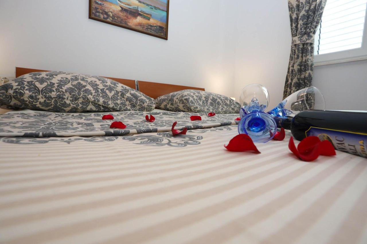 Apartman Petra Makarska Exterior photo