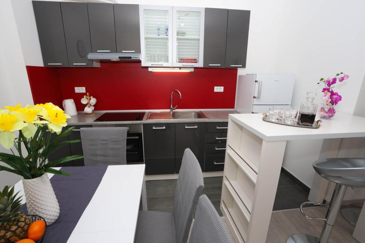 Apartman Petra Makarska Exterior photo