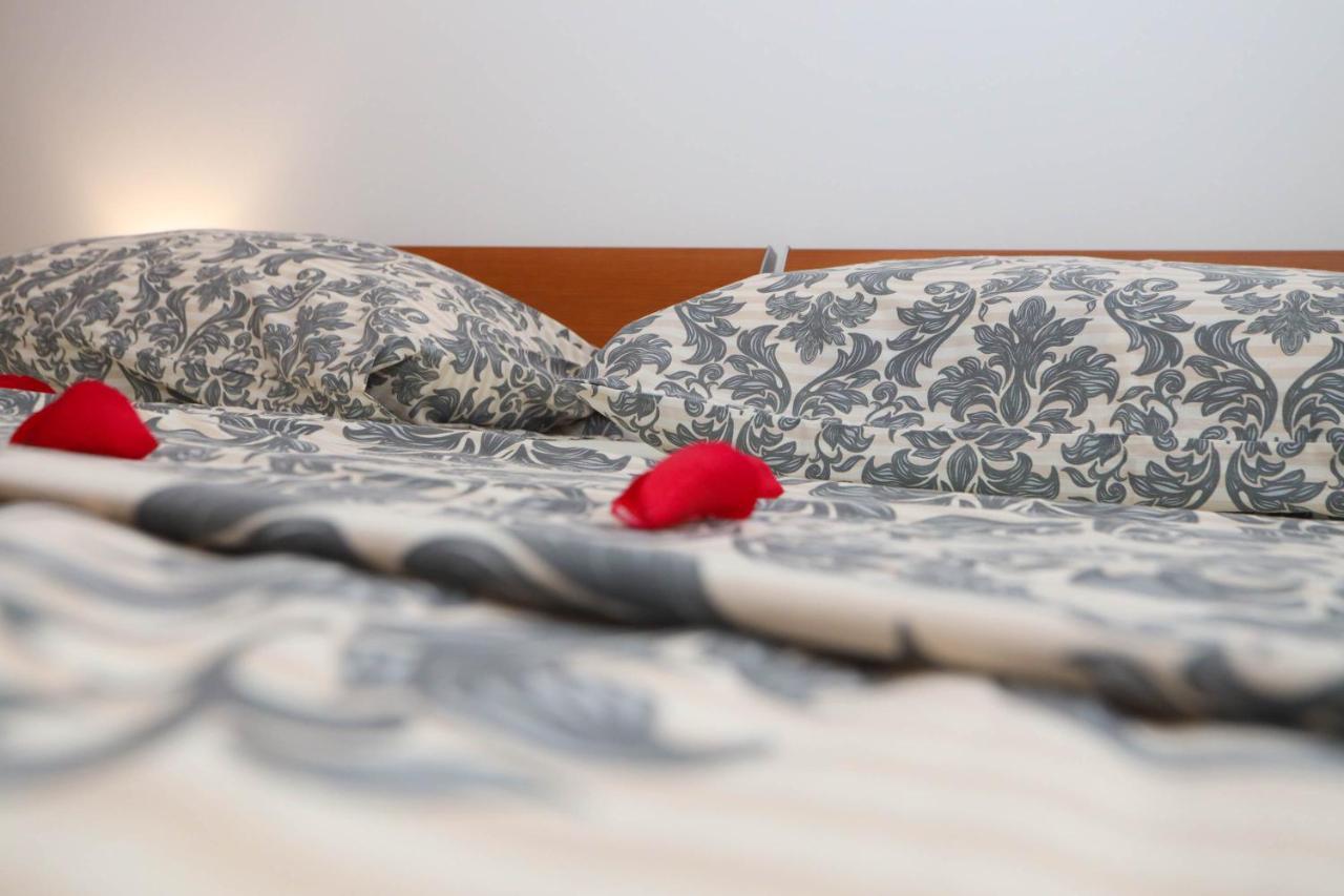 Apartman Petra Makarska Exterior photo