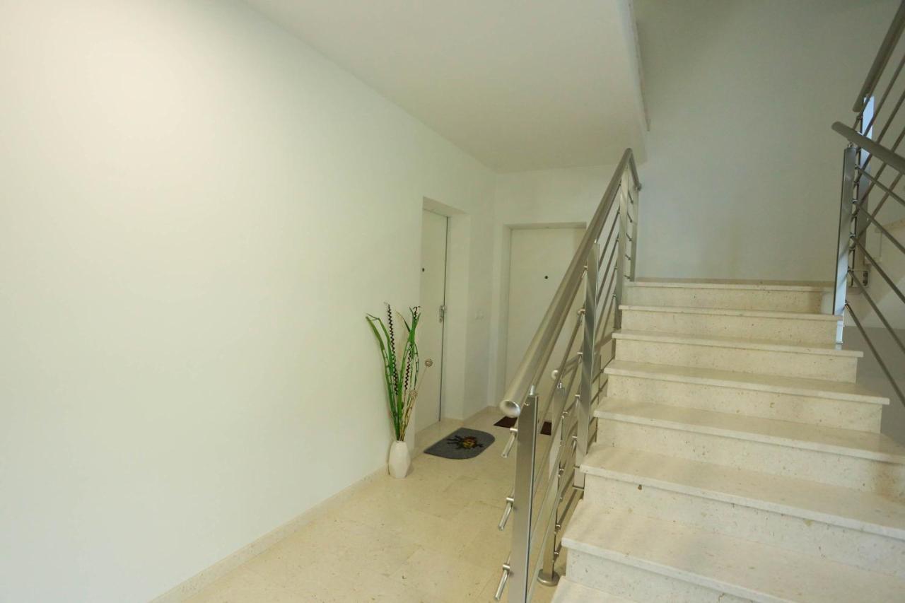 Apartman Petra Makarska Exterior photo